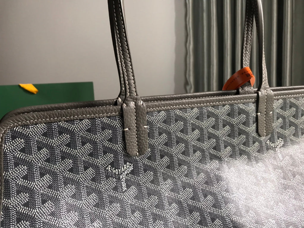 Goyard Hardy PM Bag 40 in Gray Goyardine Canvas and Taurillon Leather Trim