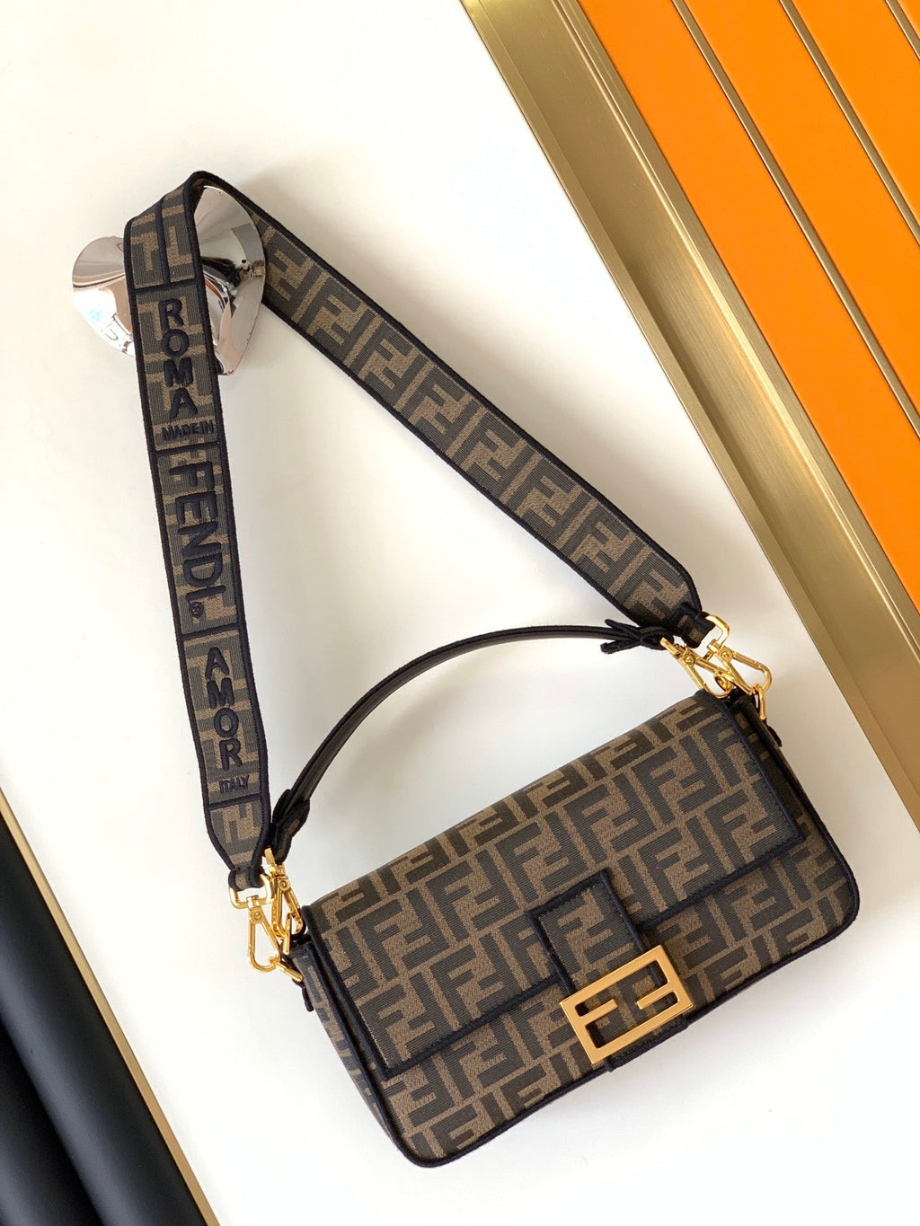 Fend Baguette 27 Brown Ff Jacquard Fabric Bag Ghw