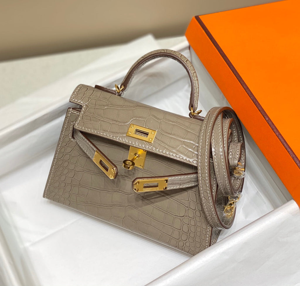 Hermes 25S Mini Kelly 19 in Mocha Brown Calfskin Gold Hardware - Pre Order Bag