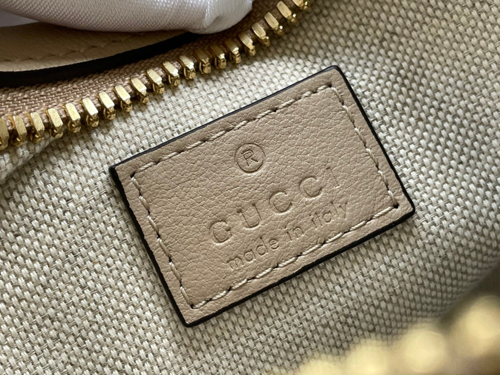 Gucci Attache 23 Small Shoulder Bag Beige Calfskin