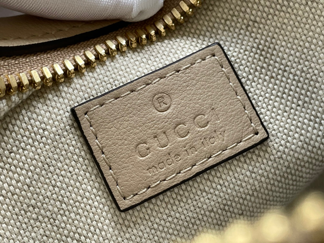 Gucci Attache 23 Small Shoulder Bag Beige Calfskin