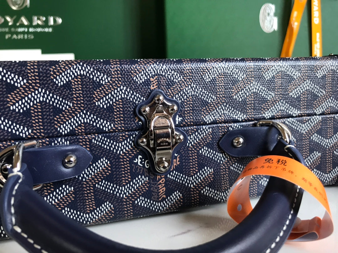 Goyard Grand Hôtel Trunk Bag 24 in Navy Blue Goyardine Canvas and Calfskin