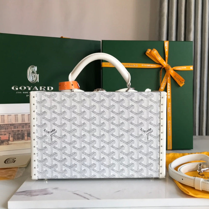 Goyard Grand Hôtel Trunk Bag 24 in White Goyardine Canvas and Calfskin