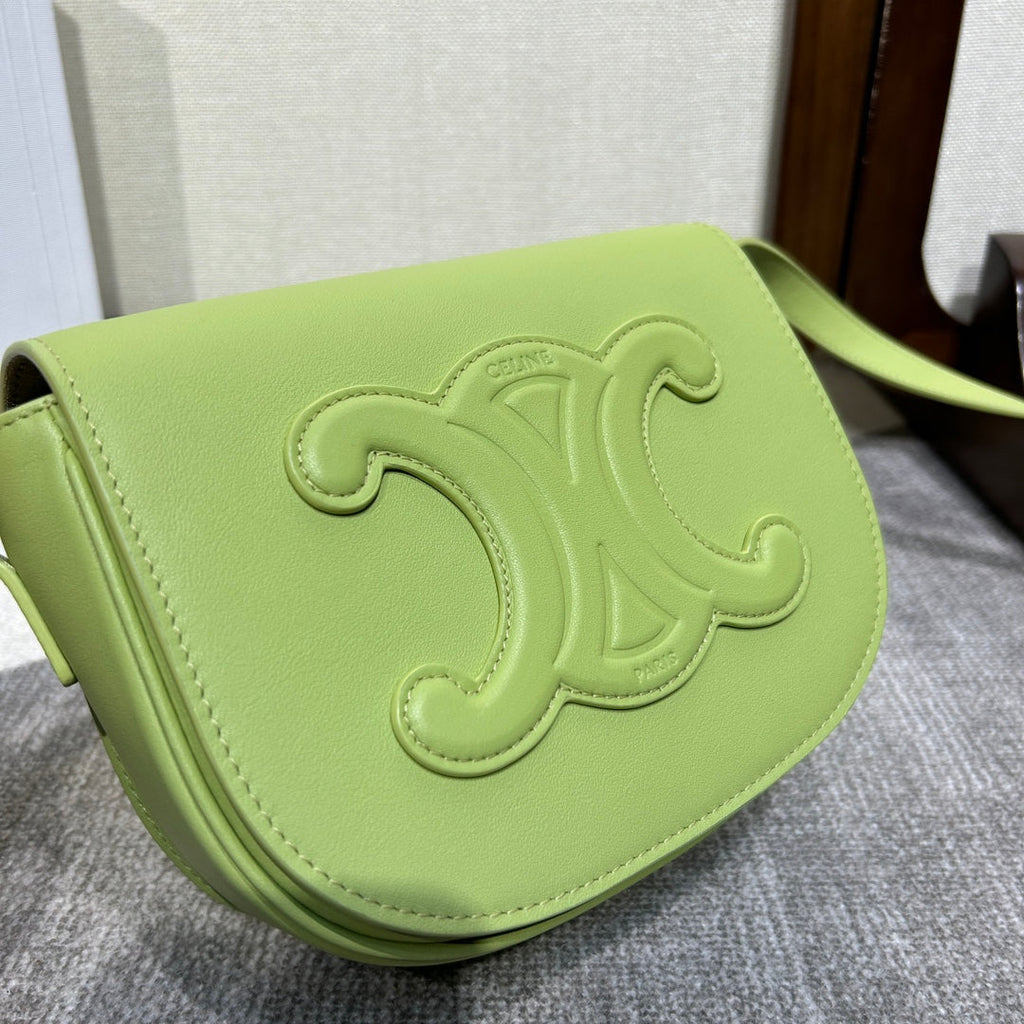 Celine Folco Cuir Triomphe 18 in Inchworm Green Calfskin Bag