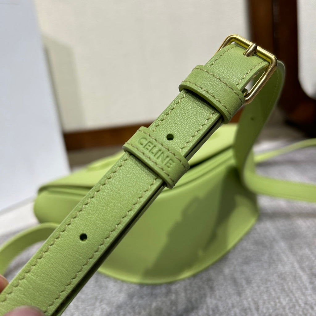 Celine Folco Cuir Triomphe 18 in Inchworm Green Calfskin Bag