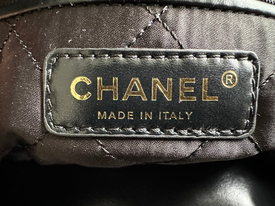 Chanel Medium 37 Handbag in Black Shiny Calfskin Gold Hardware