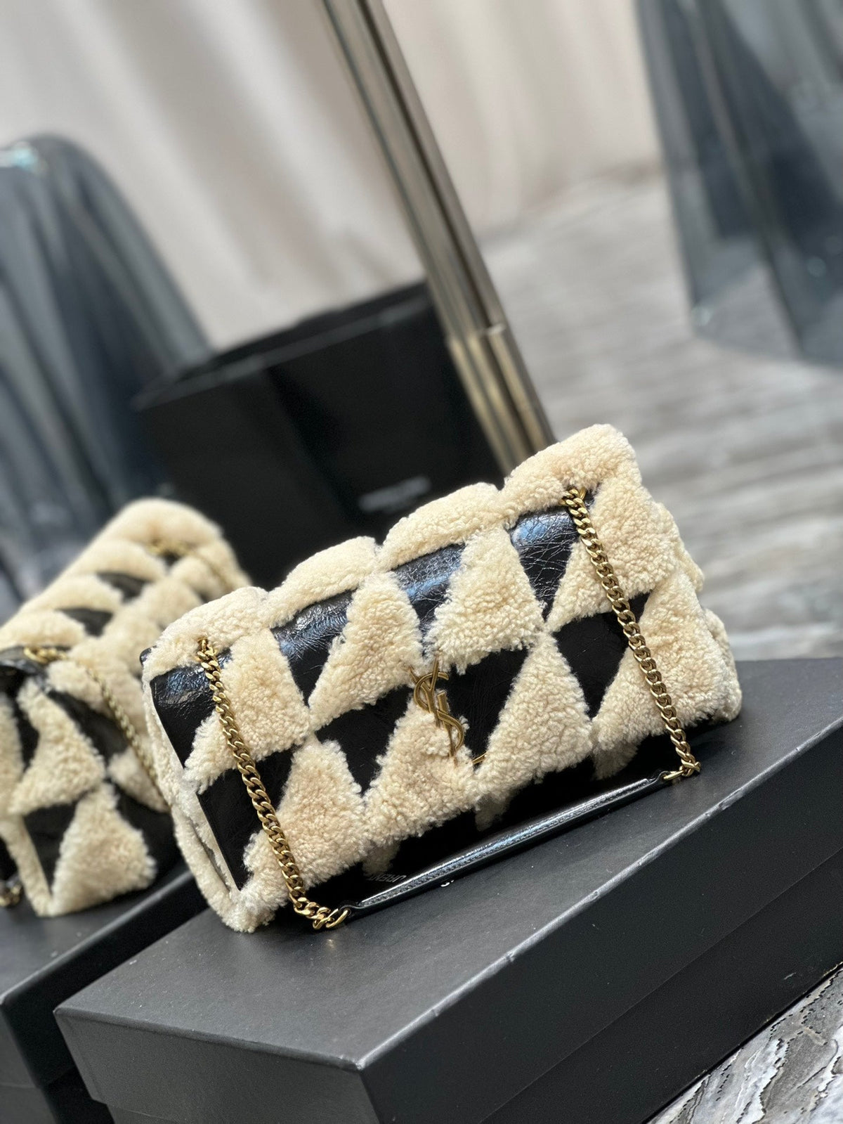 Saint Laurent Jamie Bag 25 in Black Calfskin Mix Beige Shearling Gold Hardware