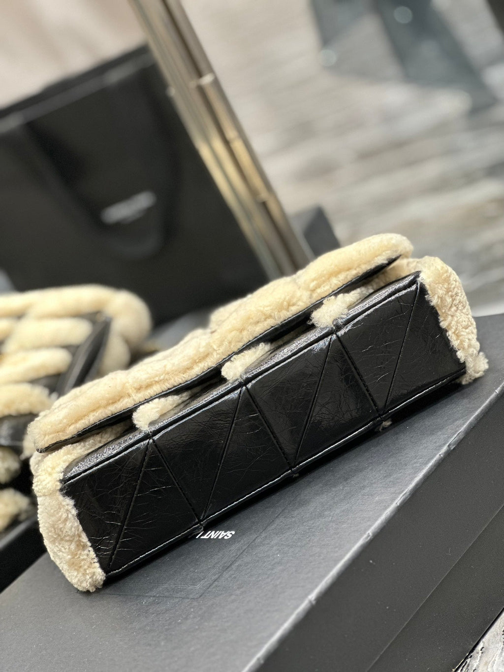 Saint Laurent Jamie Bag 25 in Black Calfskin Mix Beige Shearling Gold Hardware