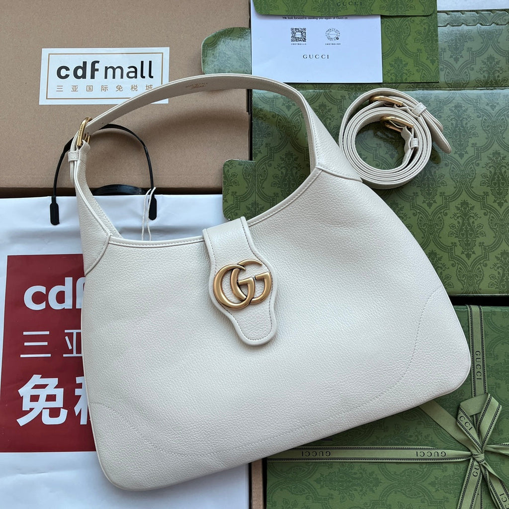 Gucci Horsebit Shoulder Bag 39 in White Calfskin Gold Hardware