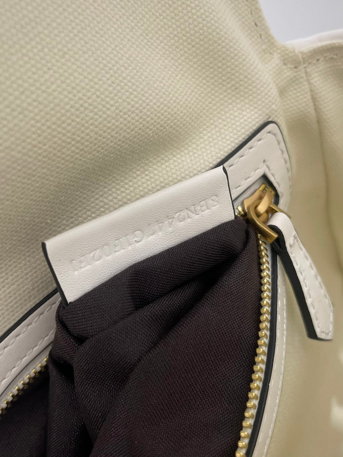Fendi 26 Baguette White Nappa Leather Bag with Gold Hardware