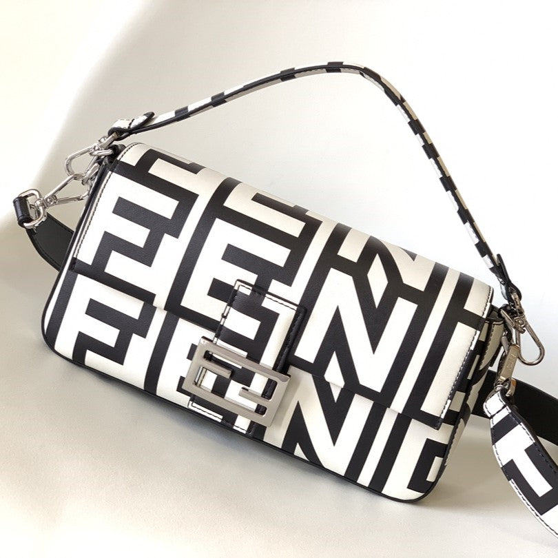 Fendi Fend Roma & Marc Jacobs 27 Bag Black White Leather Shw