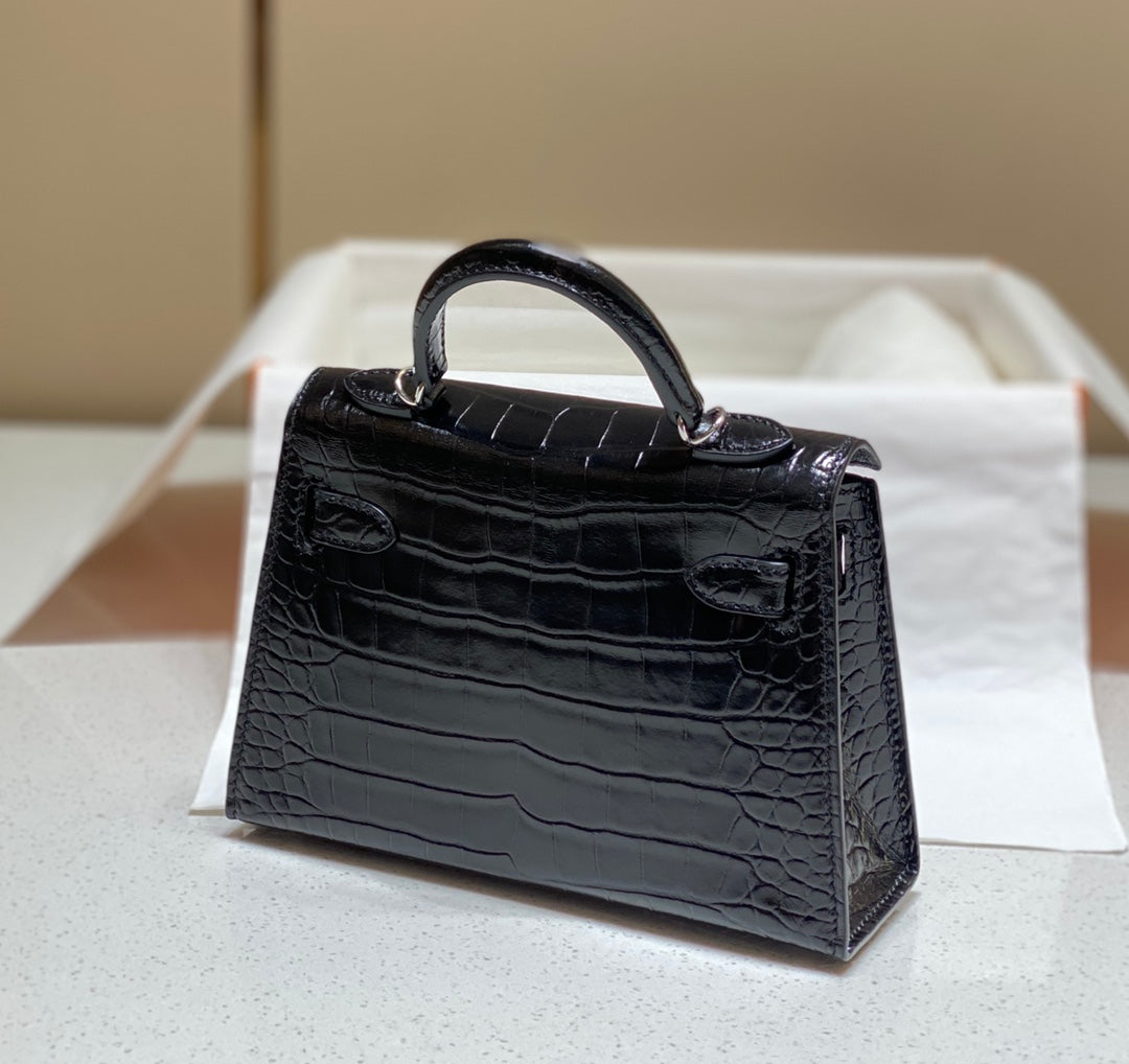 Hermes 25S Mini Kelly 19 in Black Calfskin Silver Hardware Bag