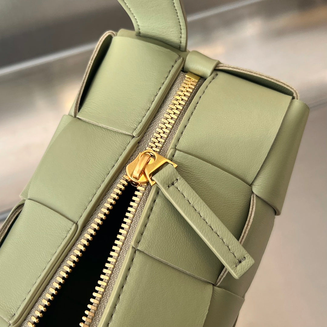 Bottega Veneta Brick Cassette 28 in Gin Green Calfskin Bag