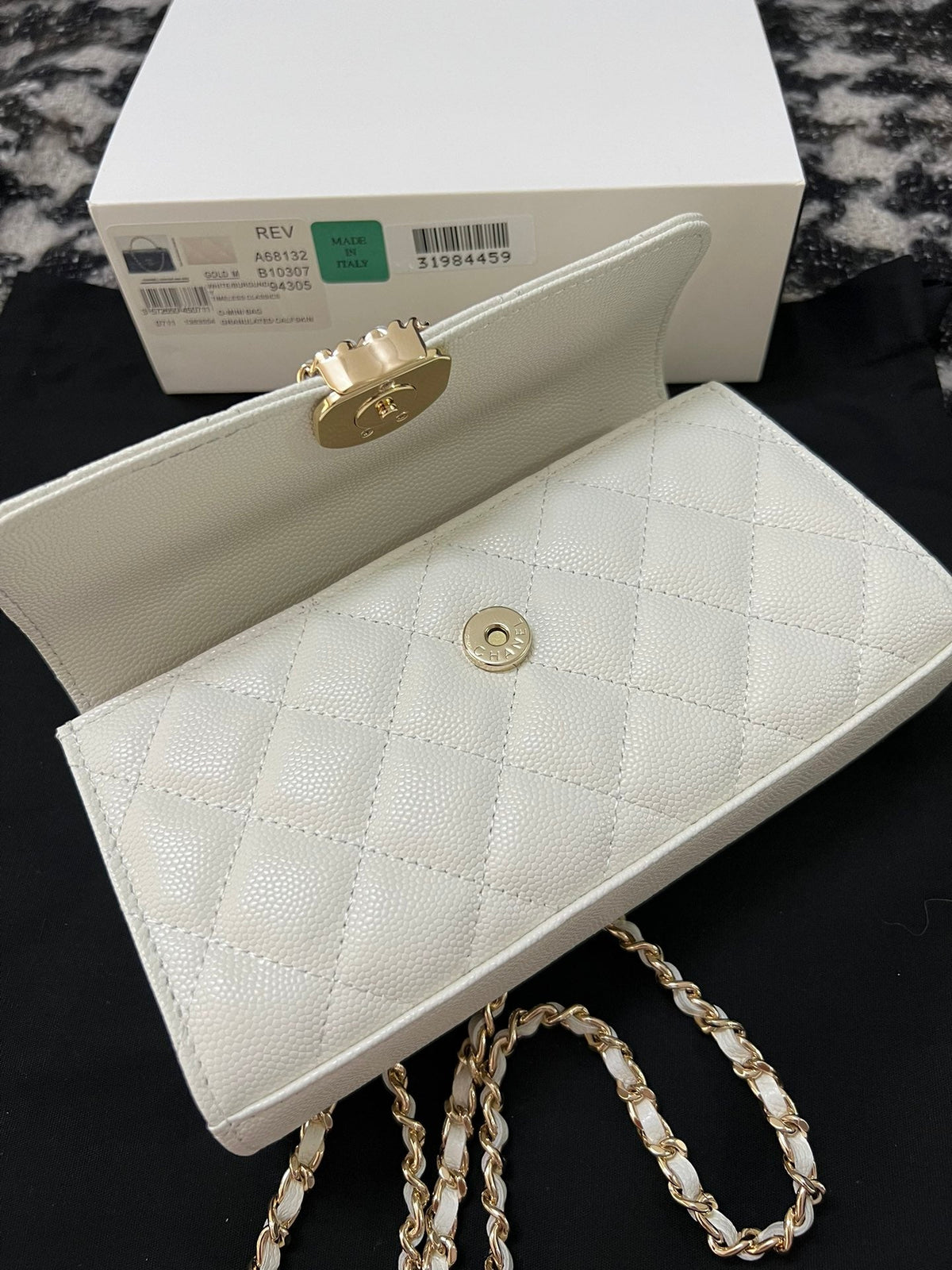 Chanel Kelly 18 Bag in White Calfskin with Strap