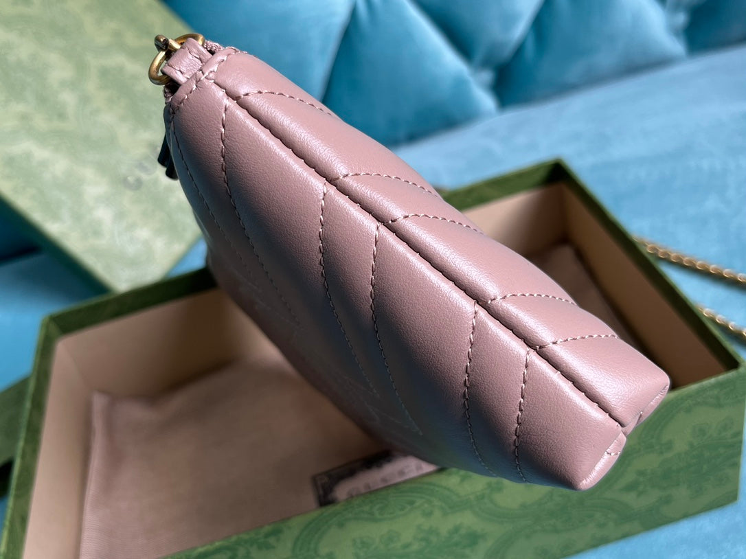 Gucci Marmont Mini 22 Handbag in Light Purple Calfskin
