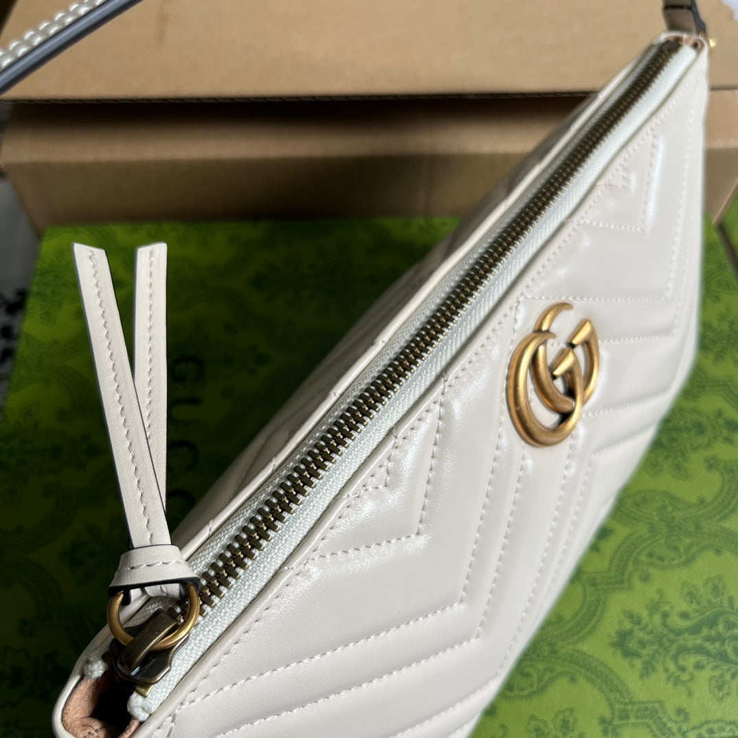 Gucci Marmont Small 23 Handbag in White Calfskin with Golden Logo