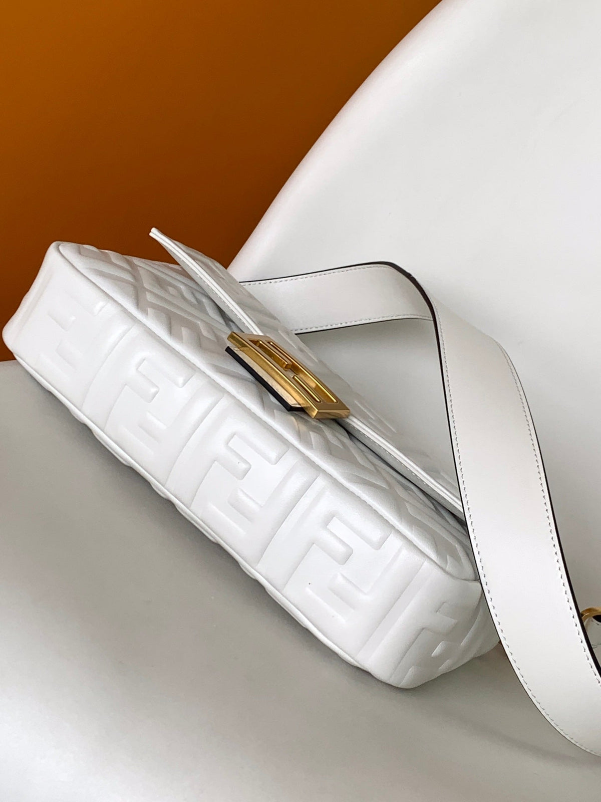 Fend Baguette 27 Bag with Ff Motif White Leather Ghw