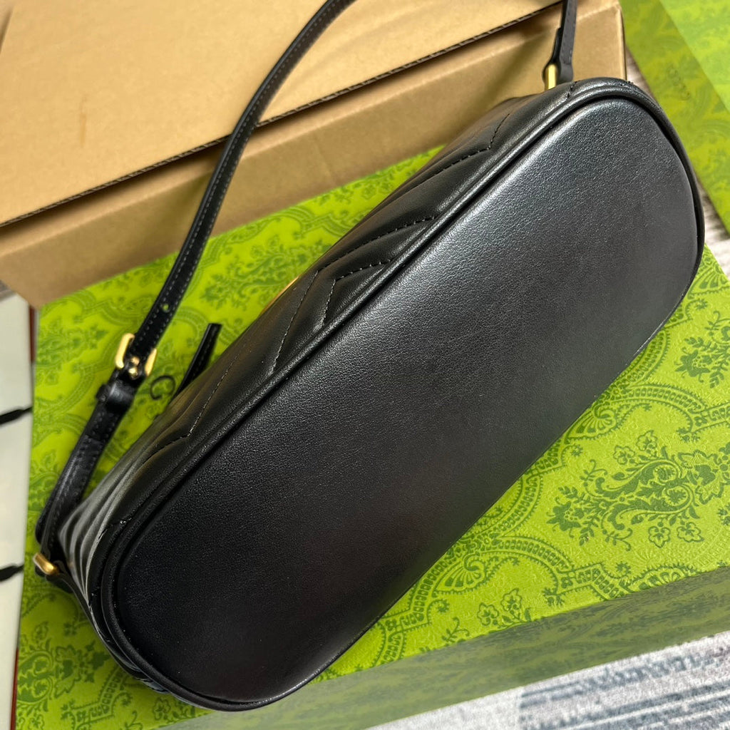 Gucci Marmont Small 23 Handbag in Black Calfskin with Golden Logo