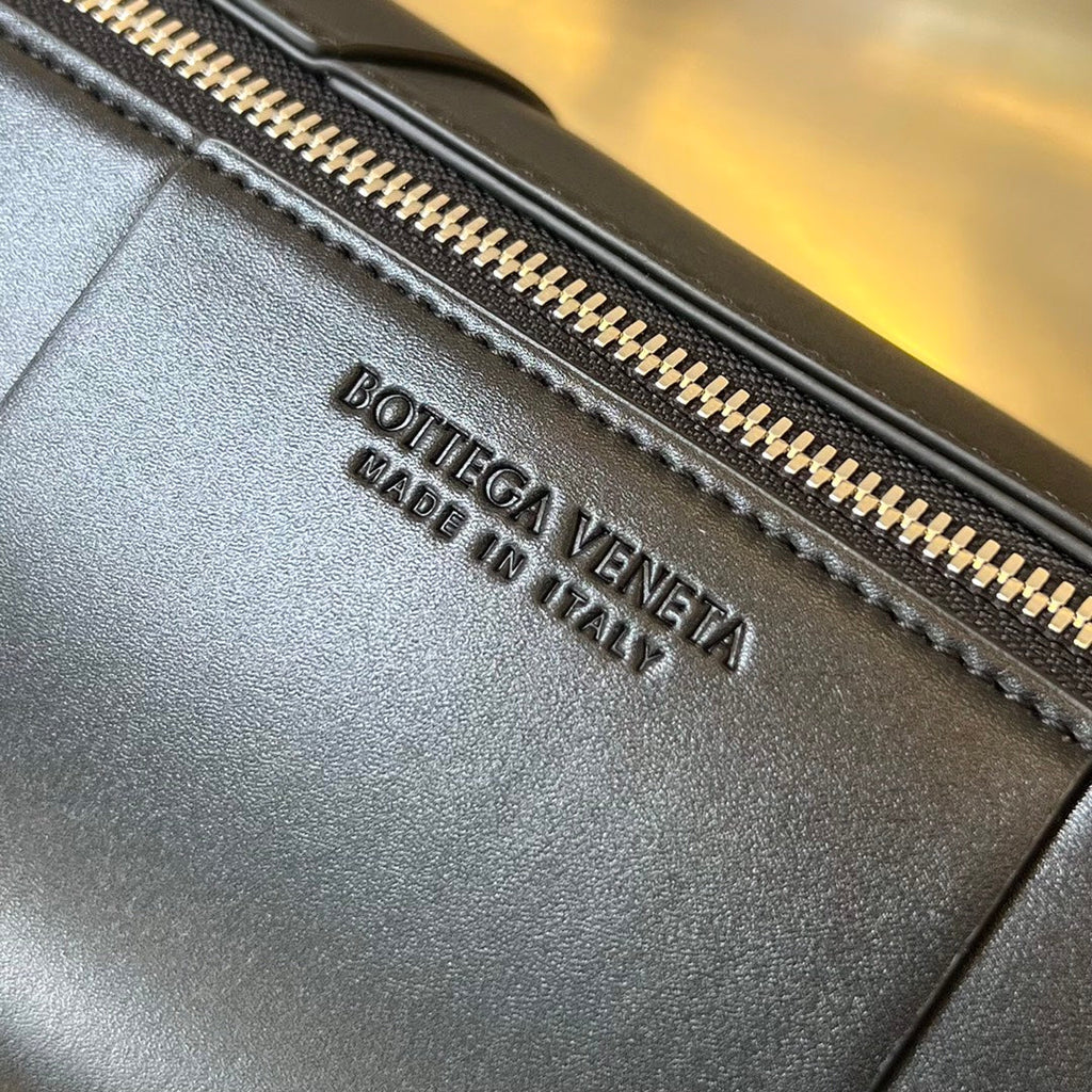 Bottega Veneta Cylinder Cassette 30 in Black Calfskin Bag