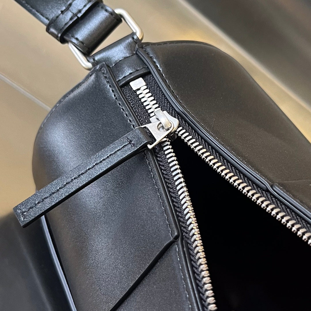 Bottega Veneta Cylinder Cassette 30 in Black Calfskin Bag