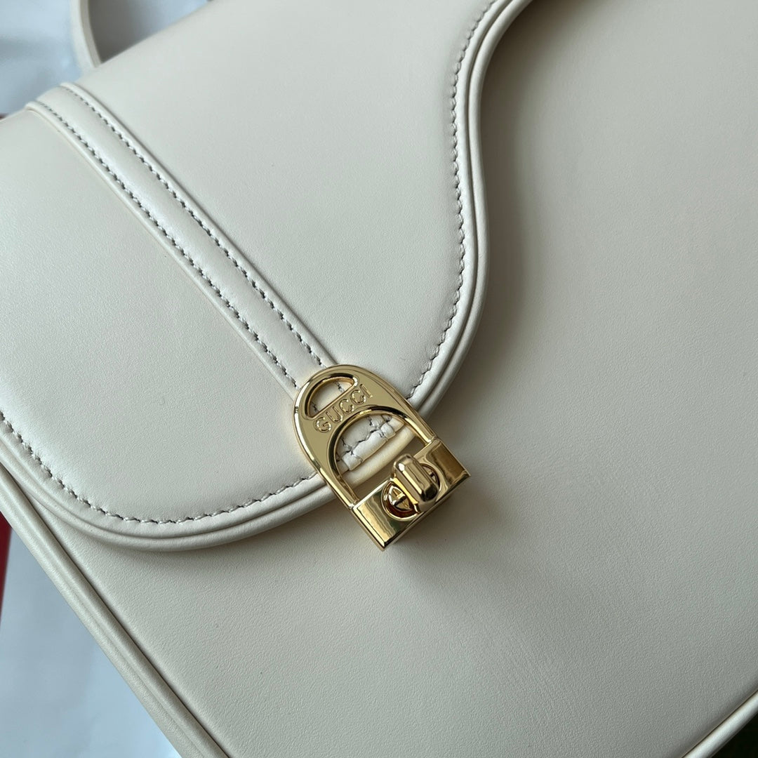 Gucci Equestrian Style Shoulder Bag 21 in White Calfskin Gold Hardware