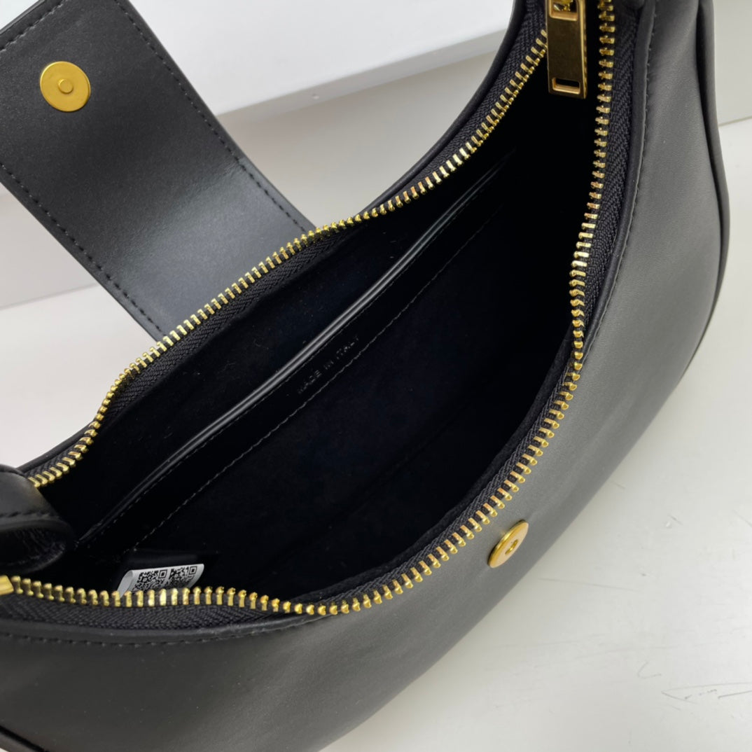Celine 23 Calfskin Bag Black