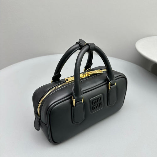 Arcadie Small 22 Bag in Black Calfskin