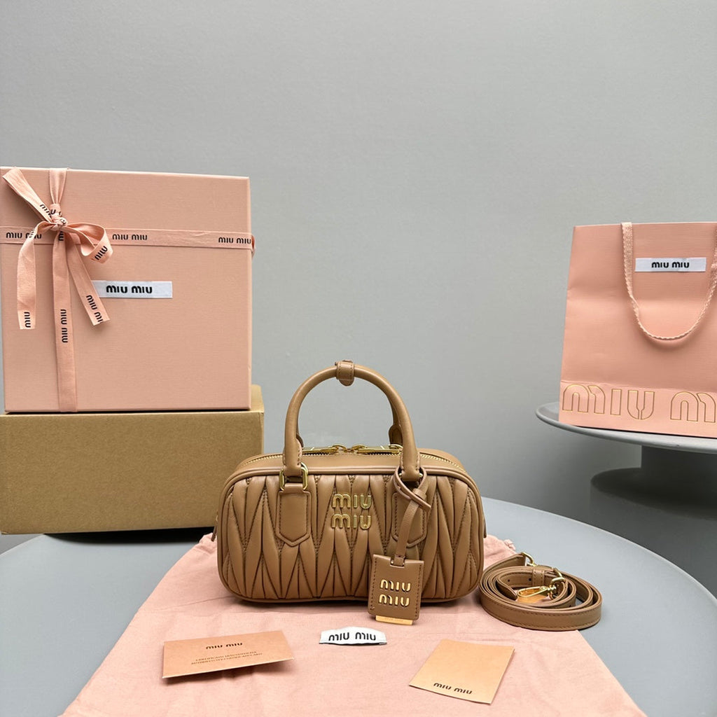 Arcadie 23 Bag in Naples Yellow Lambskin