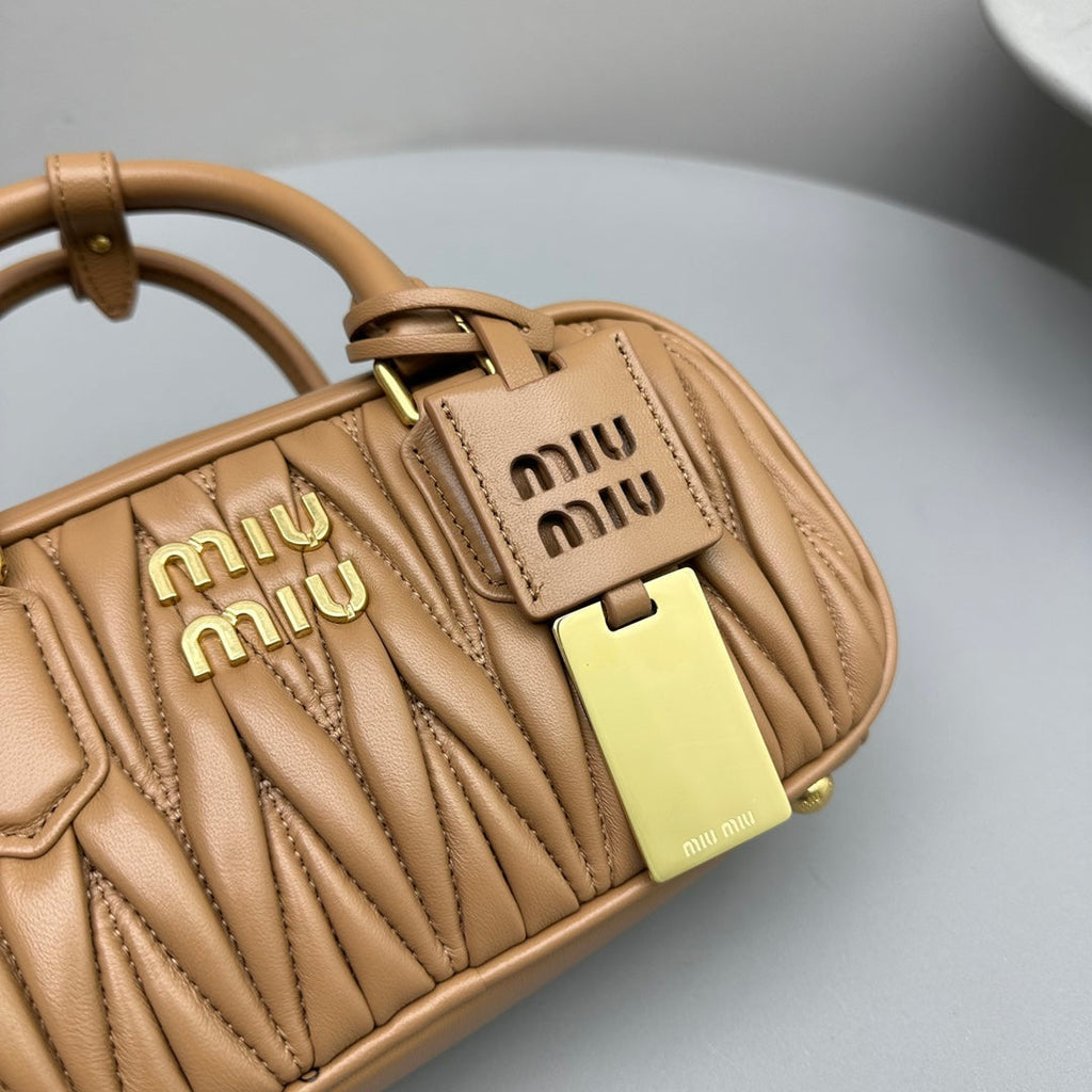 Arcadie 23 Bag in Naples Yellow Lambskin