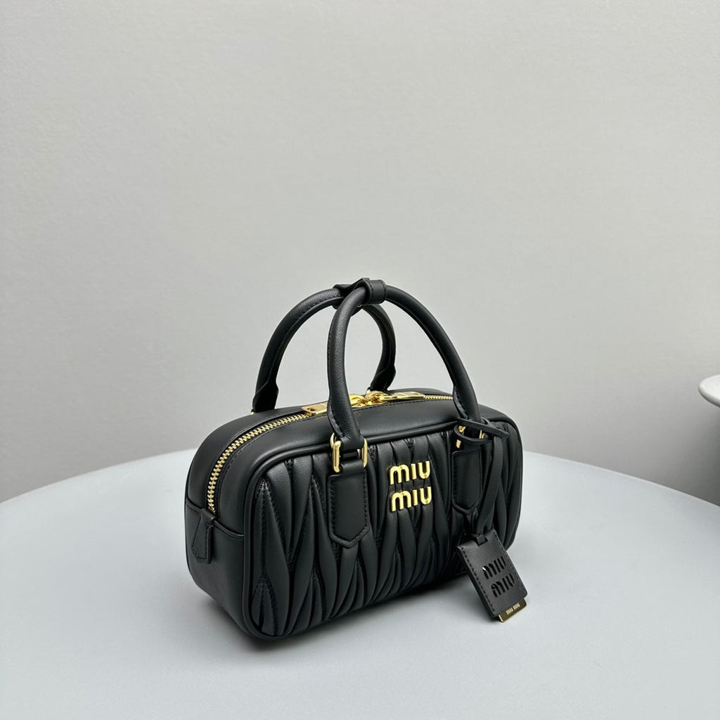 Arcadie 23 Bag in Black Lambskin