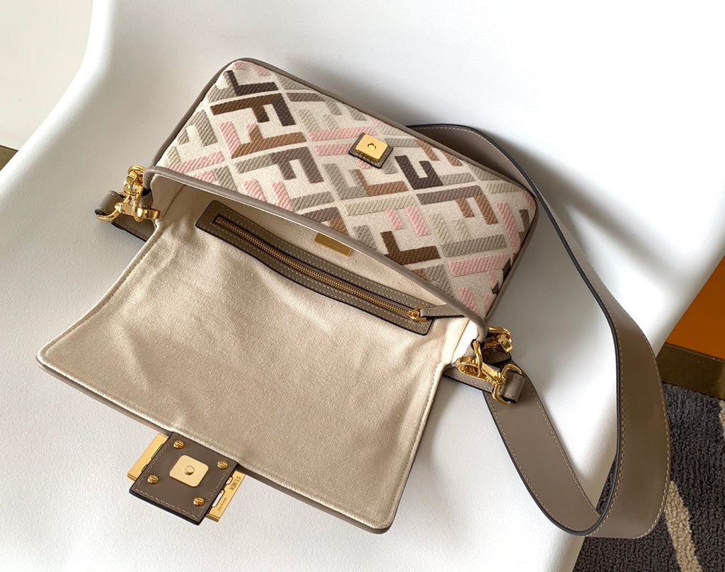 Fend Baguette White Brown and Multicolour Canvas Bag 27 with Ff Embroidery Ghw