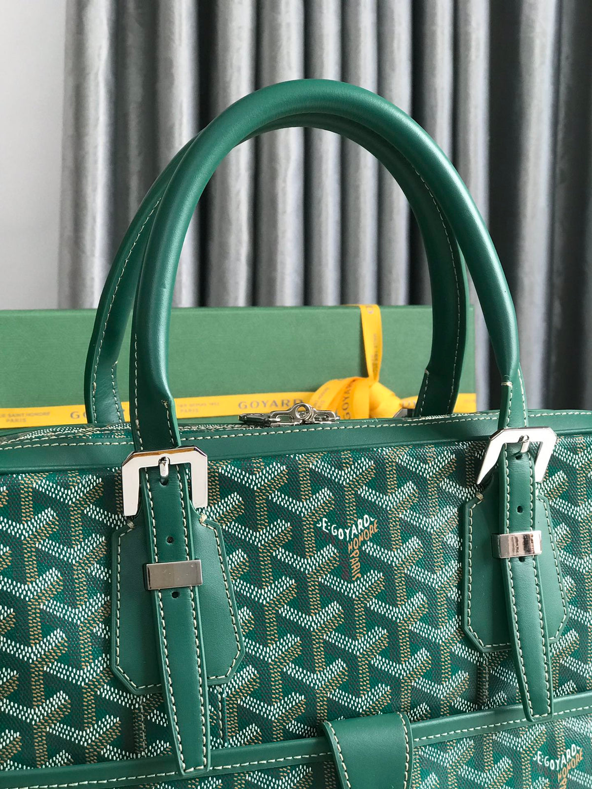 Goyard Ambassade Document Case 35 in Green Goyardine Canvas Bag
