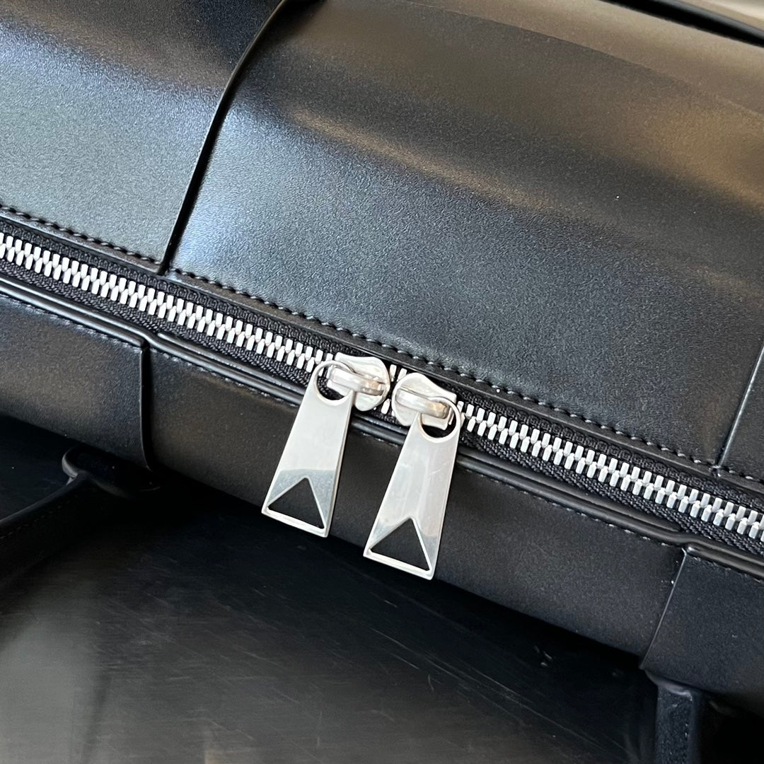 Bottega Veneta Arco 36 Bag in Black Lambskin