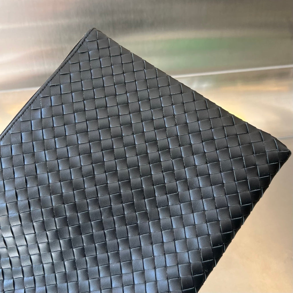 Bottega Veneta Intrecciato 30 in Black Lambskin Bag