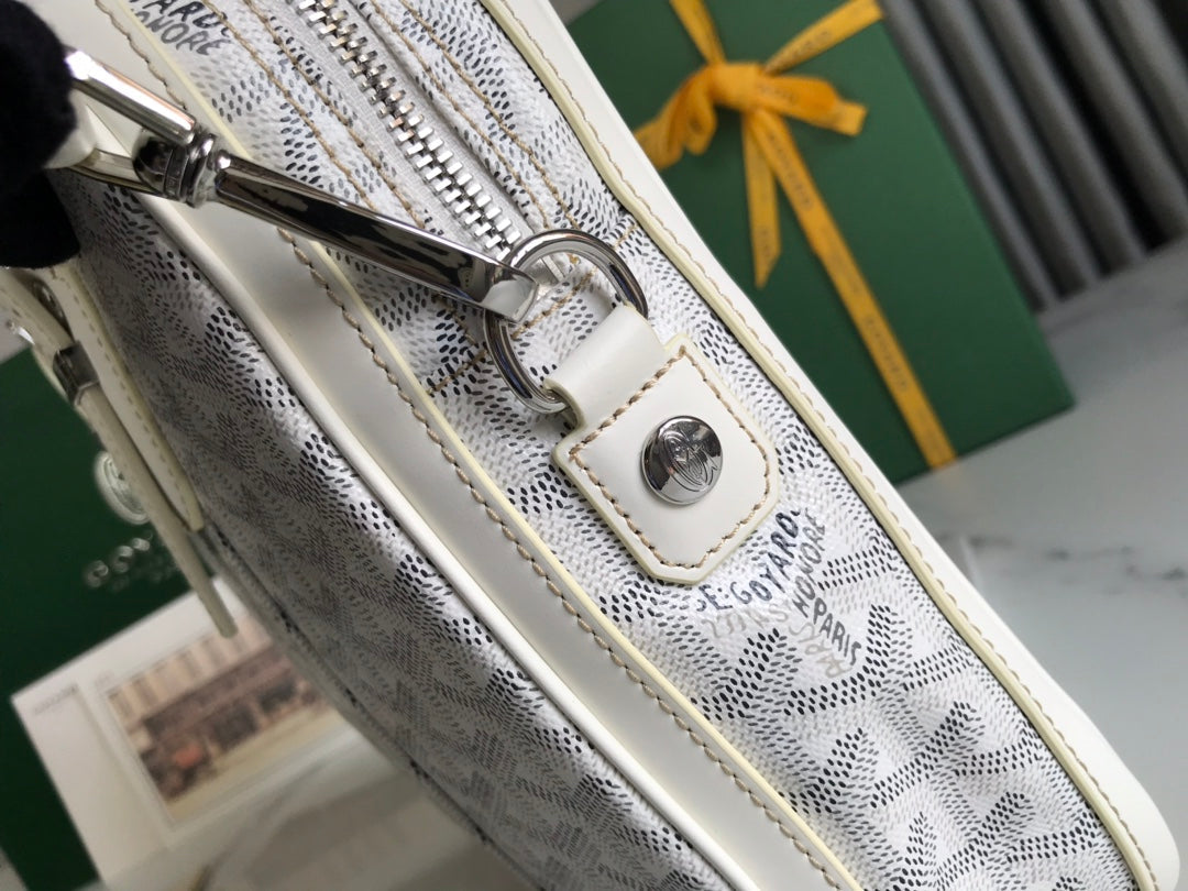 Goyard Ambassade Document Case 35 in White Goyardine Canvas Bag