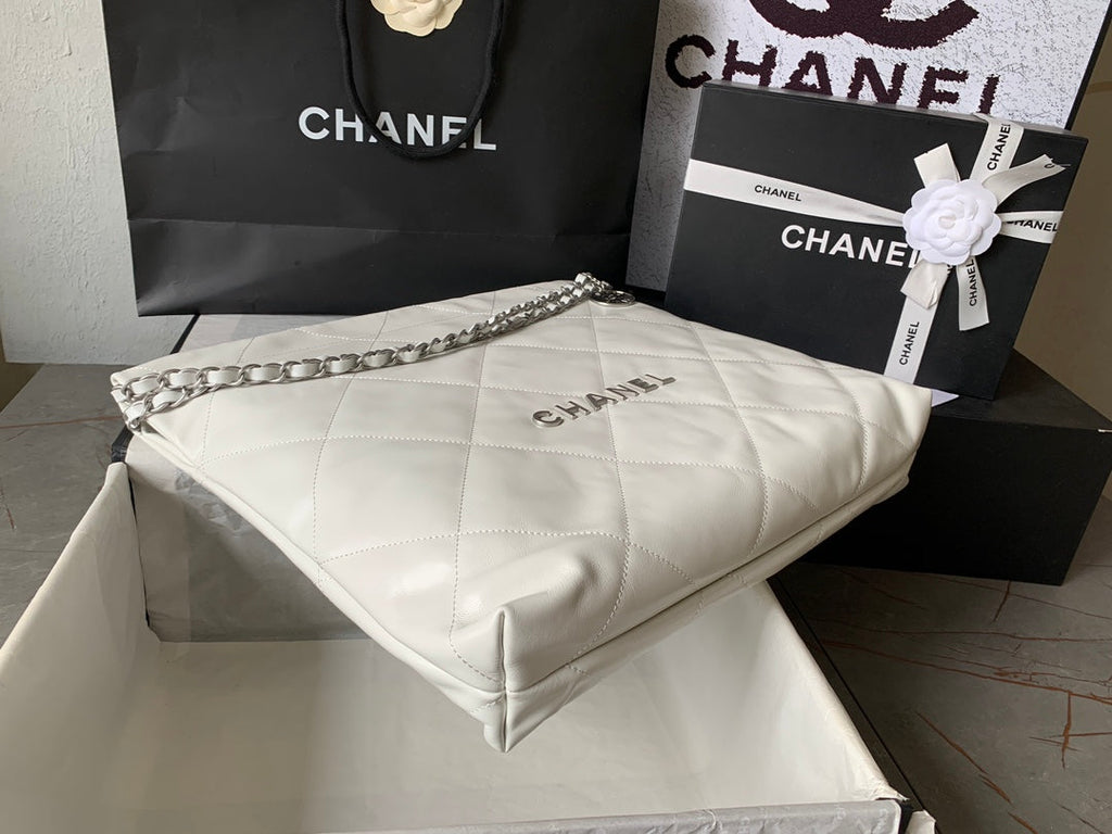 Chanel Large 42 Handbag in White Shiny Calfskin Silver Hardware