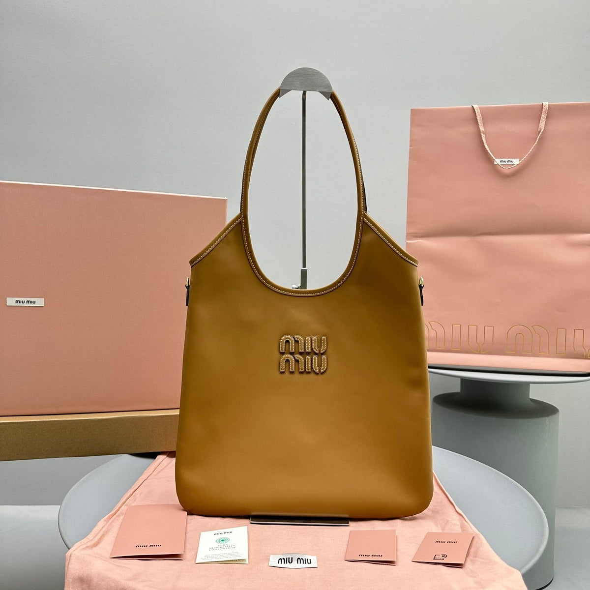 Hobo 40 Tote in Goldenrod Yellow Calfskin