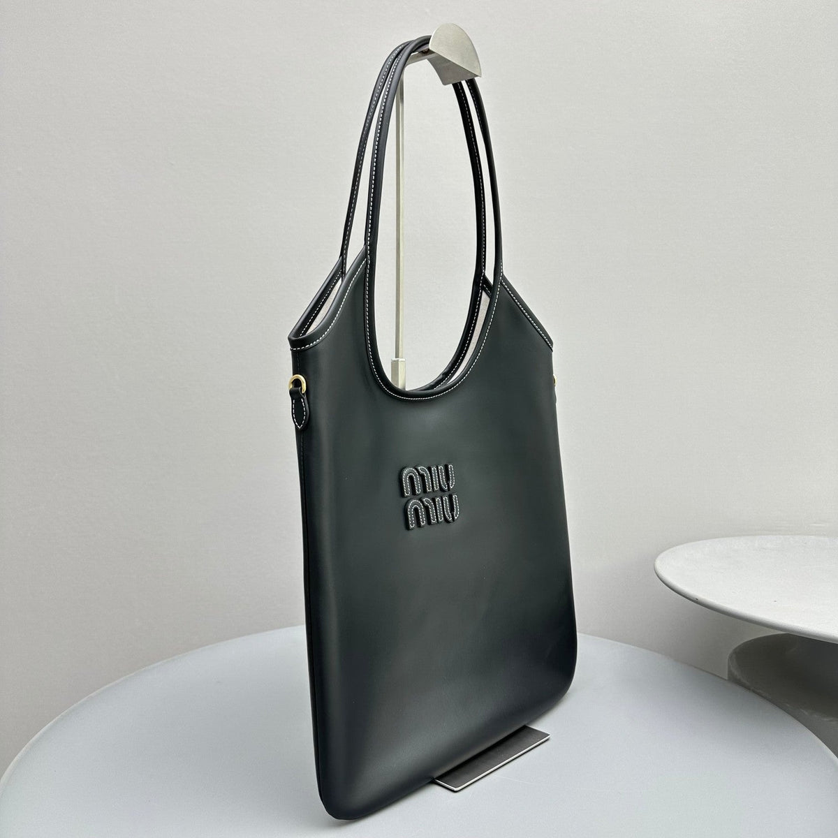 Hobo 40 Tote in Black Calfskin