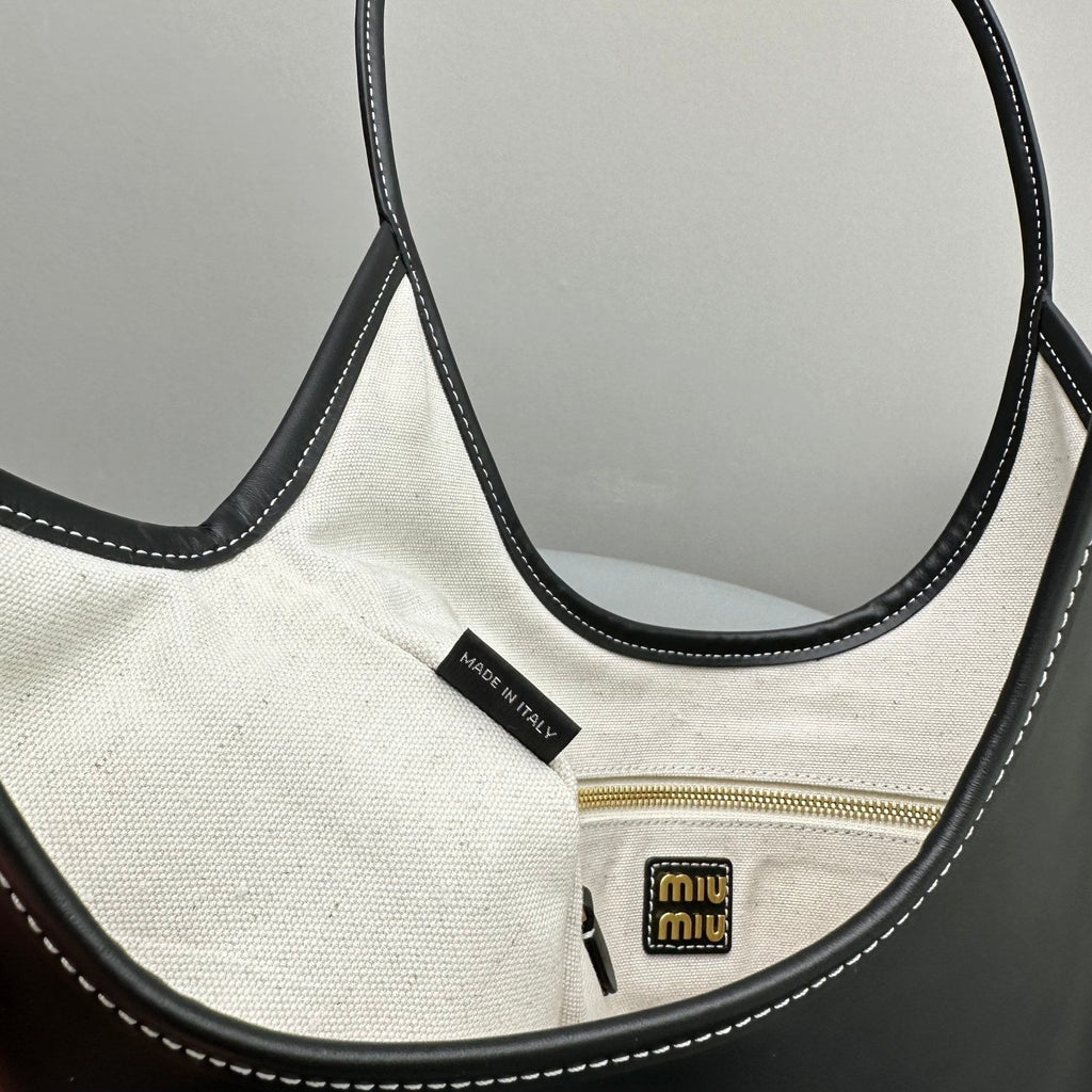 Hobo 40 Tote in Black Calfskin