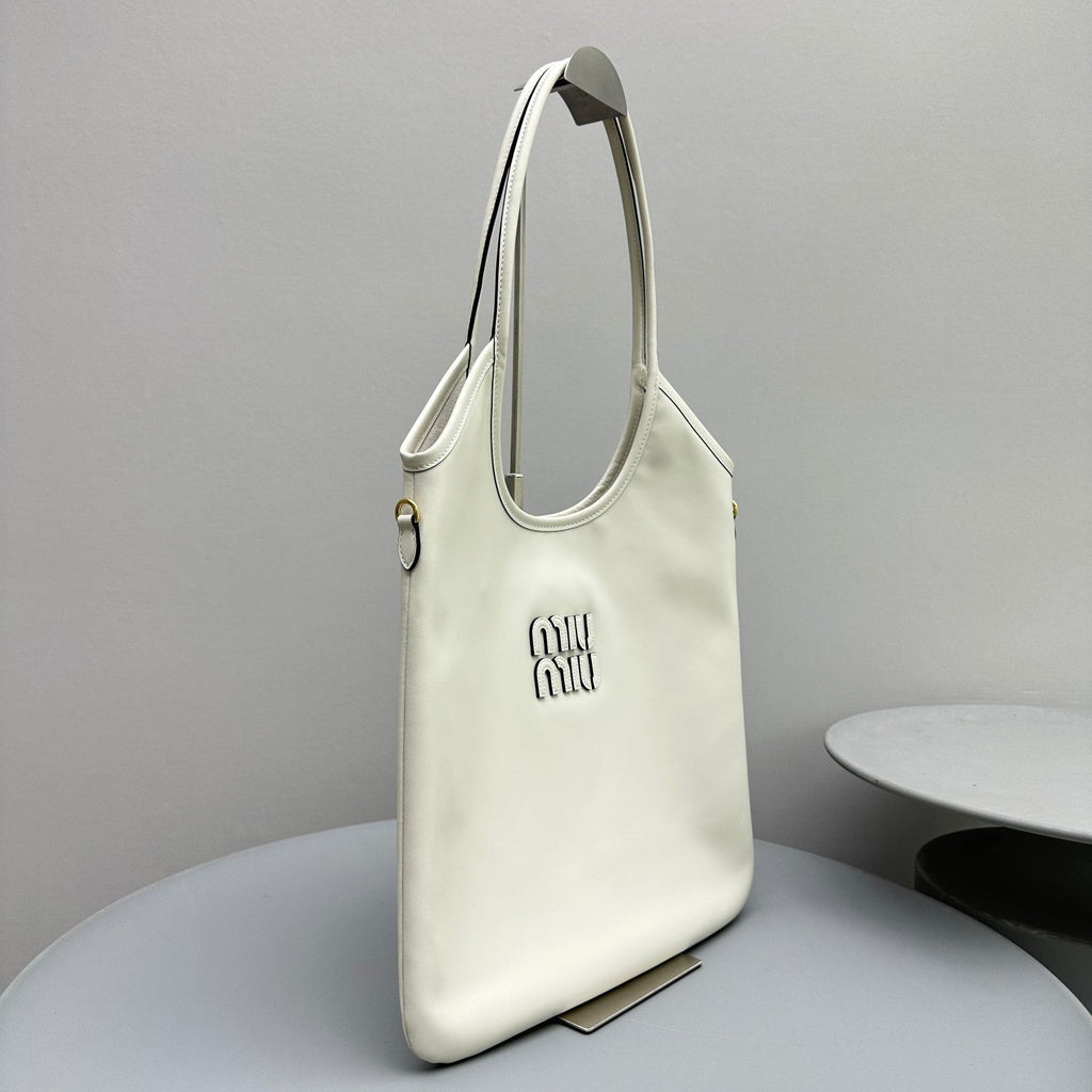 Hobo 40 Tote in White Calfskin
