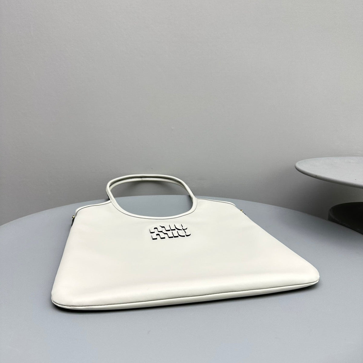 Hobo 40 Tote in White Calfskin