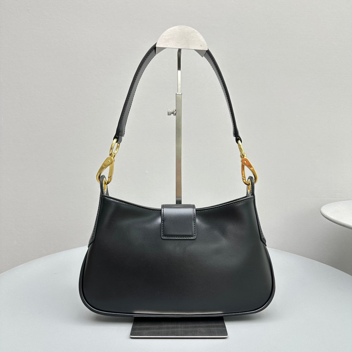 Hobo 28 City Shouder Bag in Black Calfskin