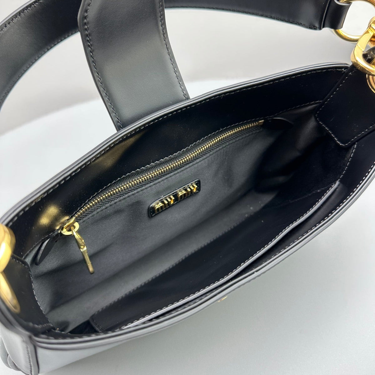 Hobo 28 City Shouder Bag in Black Calfskin