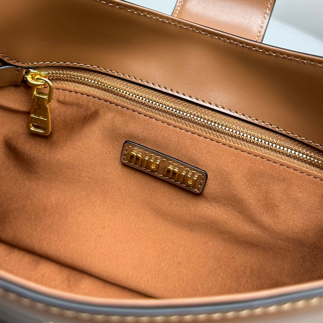 Hobo 28 City Shouder Bag in Cinnamon Brown Calfskin