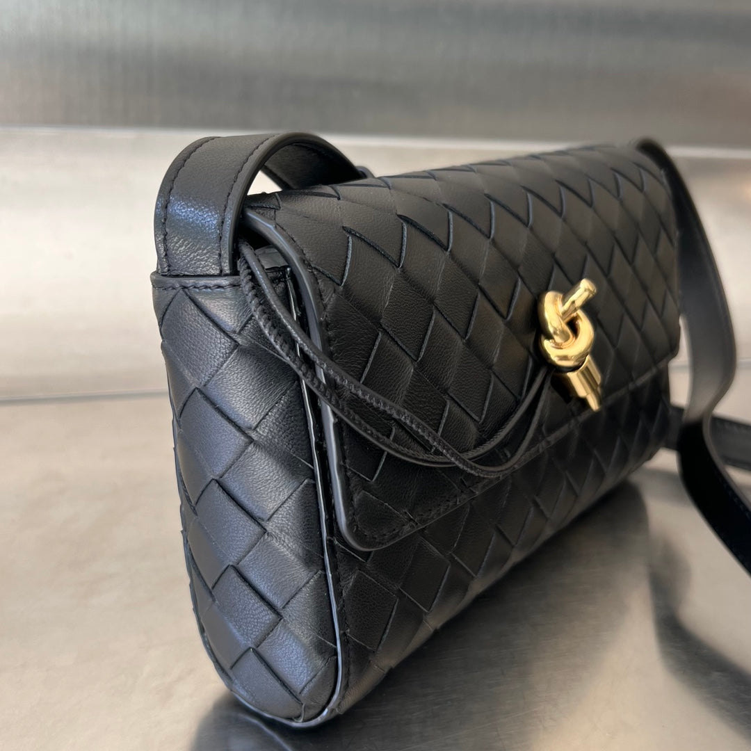 Bottega Veneta Andiamo 21 in Black Lambskin Bag