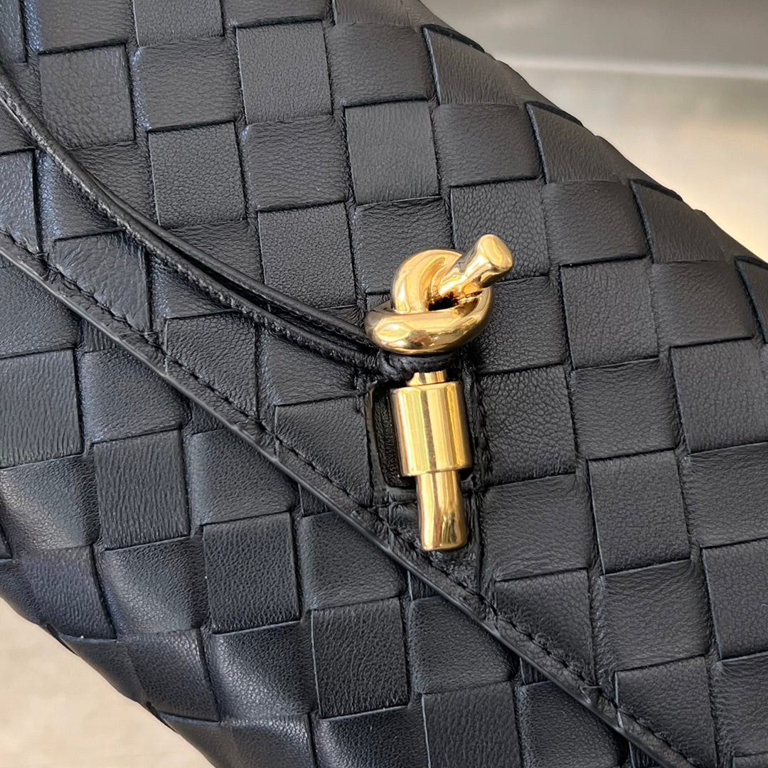 Bottega Veneta Andiamo 21 in Black Lambskin Bag