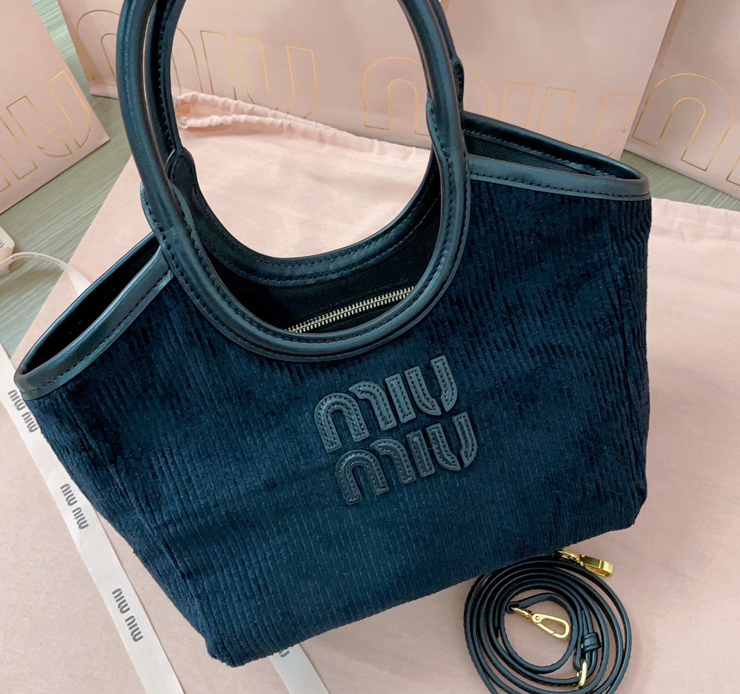 Ivy Handbag 22 in Black Canvas