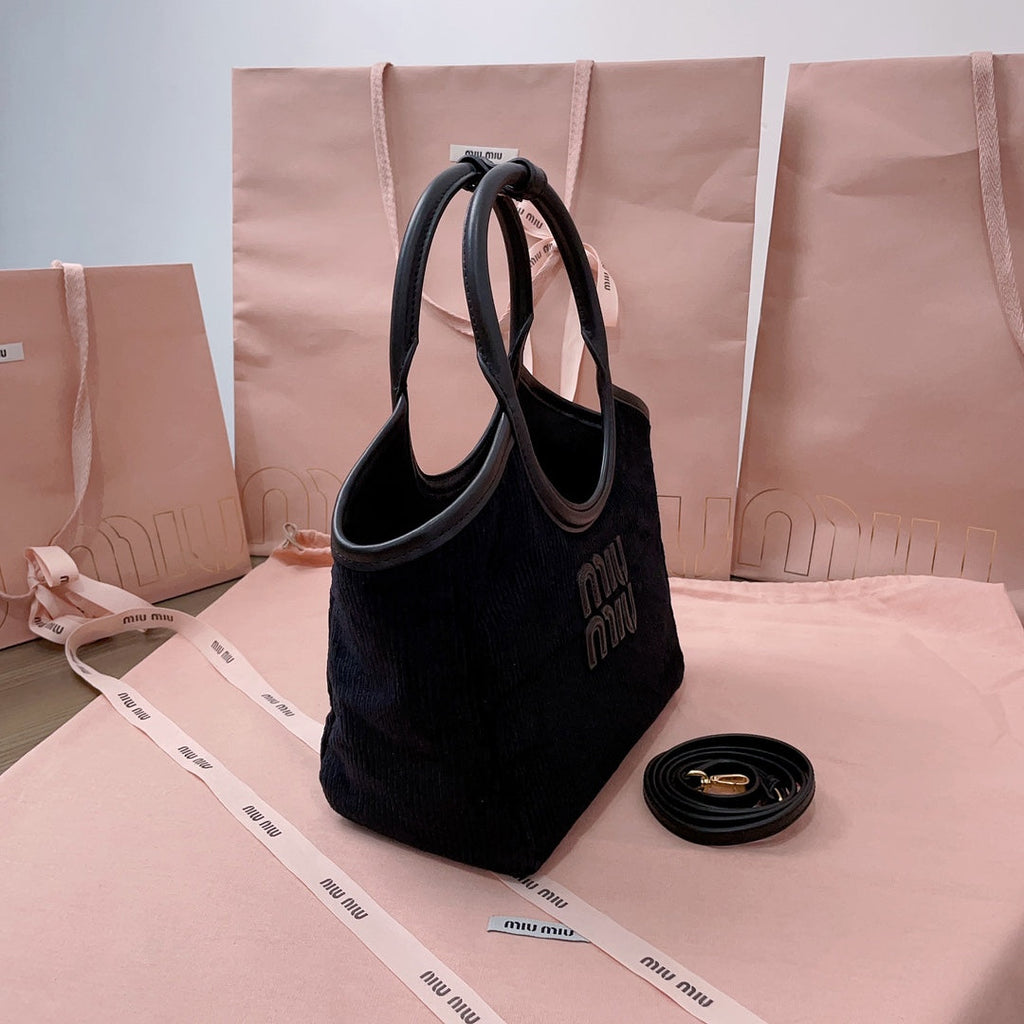 Ivy Handbag 22 in Black Canvas