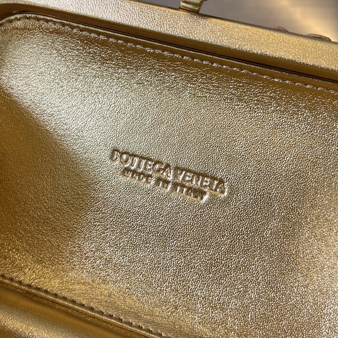 Bottega Veneta Golden Knot 19 in Golden Lambskin Bag