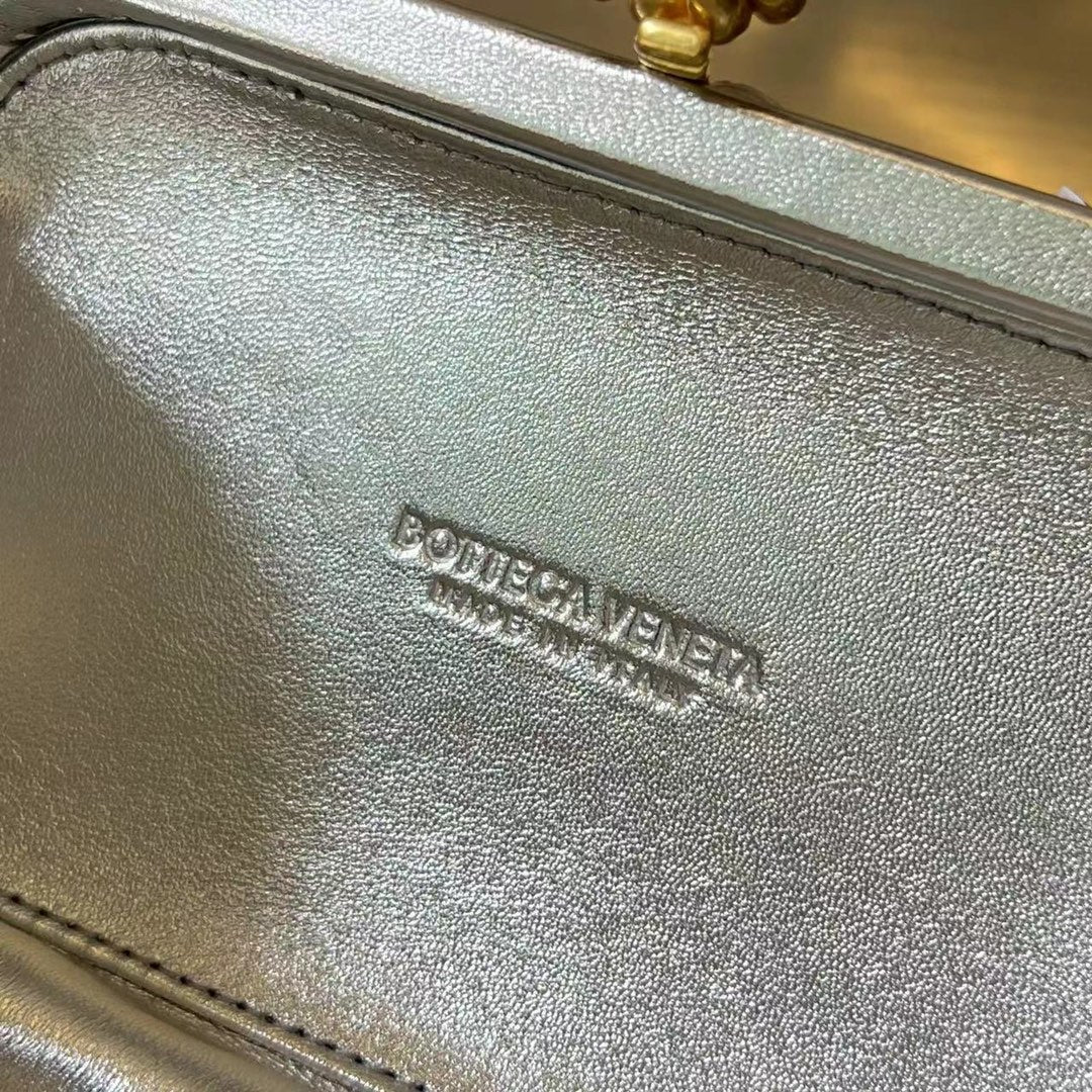 Bottega Veneta Golden Knot 19 in Silver Lambskin Bag